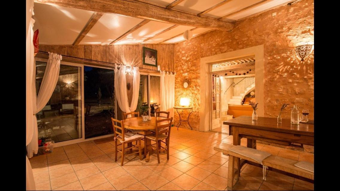 Chambres D'Hotes De La Verrerie Lioux 외부 사진